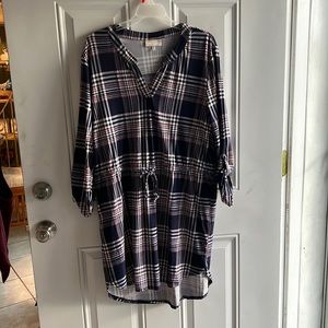 Dress goes past the knee